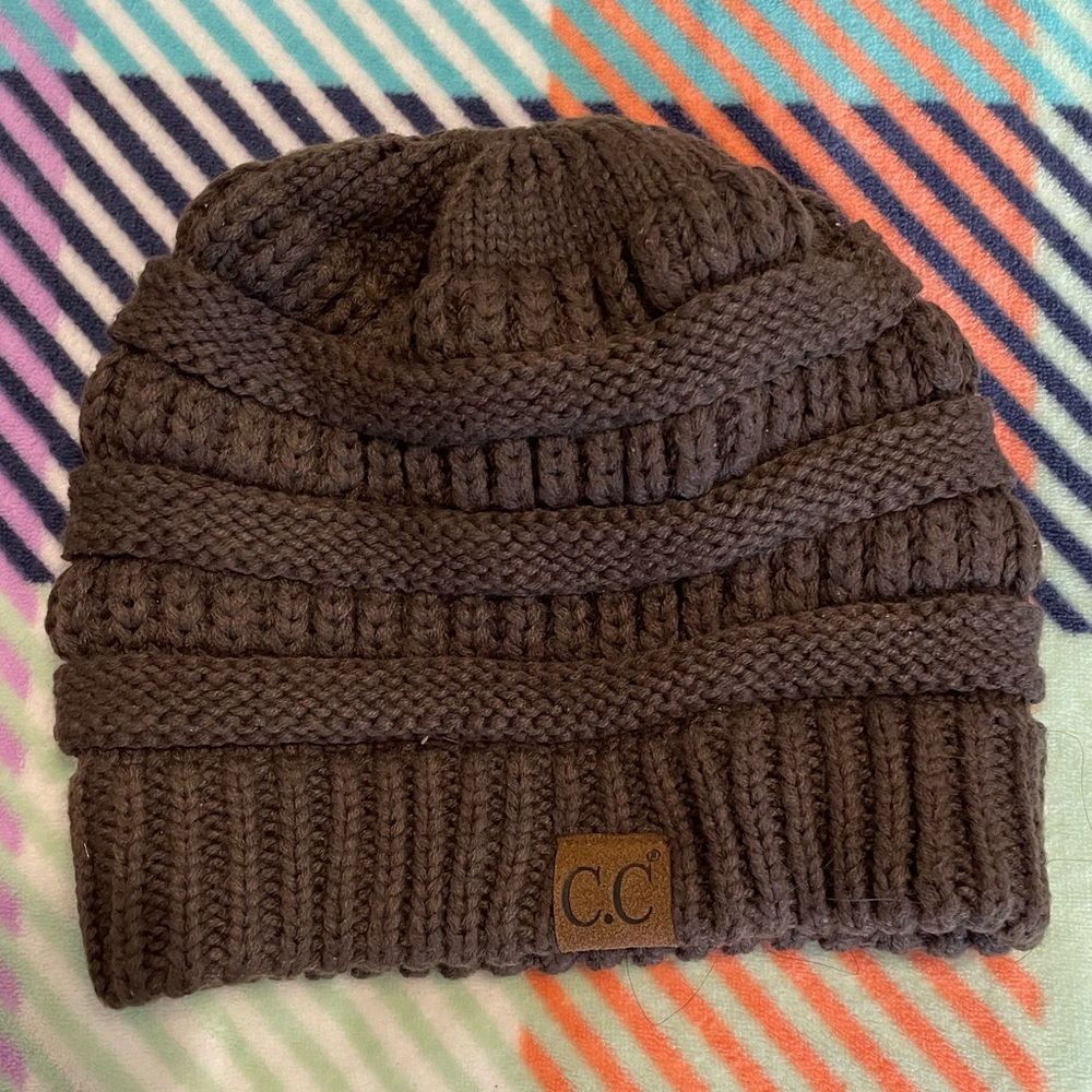 Toboggan from C.C size S with a ponytail hole
